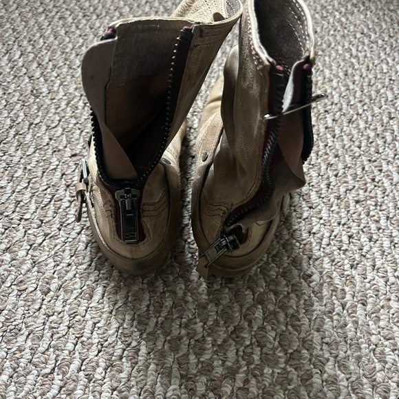 Steve Madden Relic 9 - Picture 4 of 4